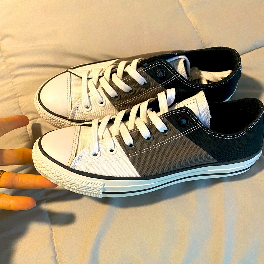 New Converse size 7